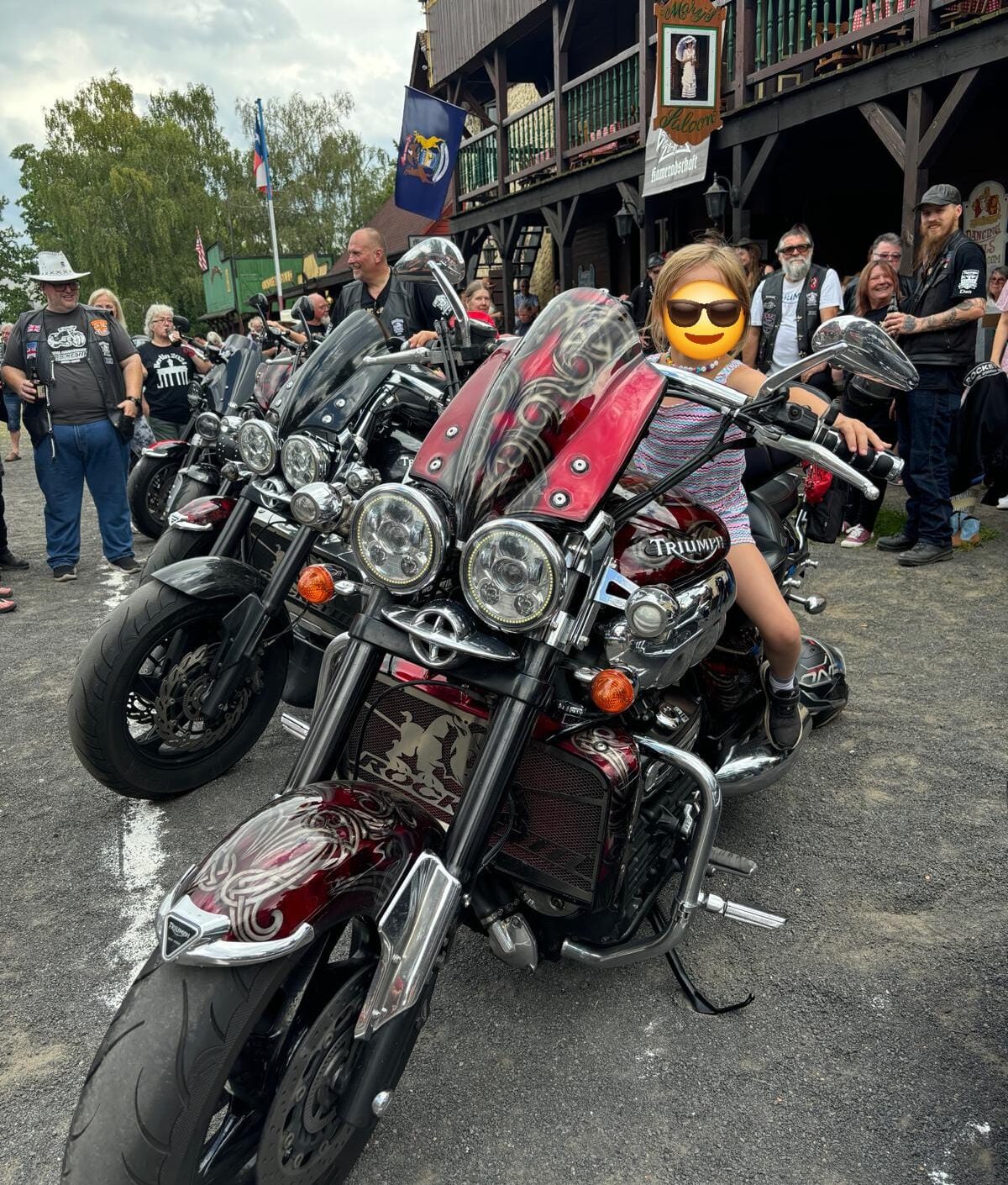 Motorradcrew Eisenhunde – Spendenübergabe im Wilden Westen