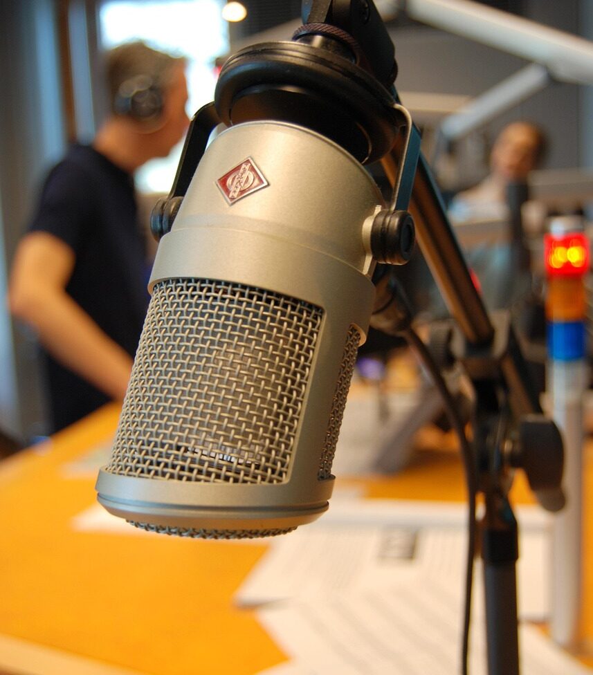 Wir sind im Radio